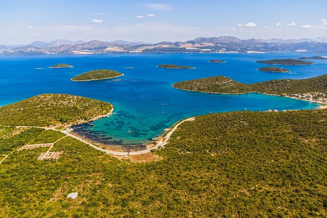 Private Tour: Ston and Peljesac Peninsula Day Trip with Wine Tasting - Ston in the morning: walls, salt, and the oyster legend