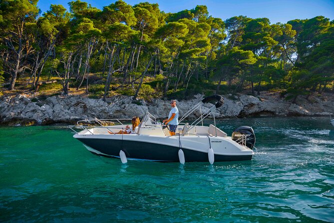 Private Tour: Wine & Sunset Experience at boat - Banje Beach viewpoint: the classic Old Town angle