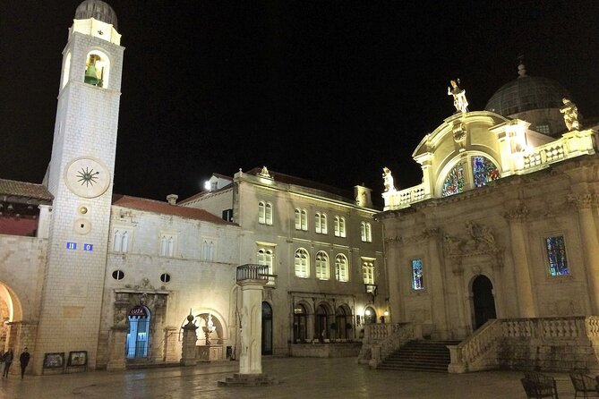 Private Walking Tour Dubrovnik - Hidden Streets of the Old Town - Stop 3: Gunduliceva Poljana Market and a bar that still feels local