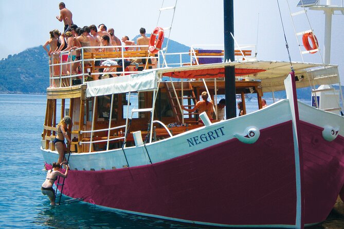Rent a Boat! (Group Option - Half Day) - Quick hits before you go