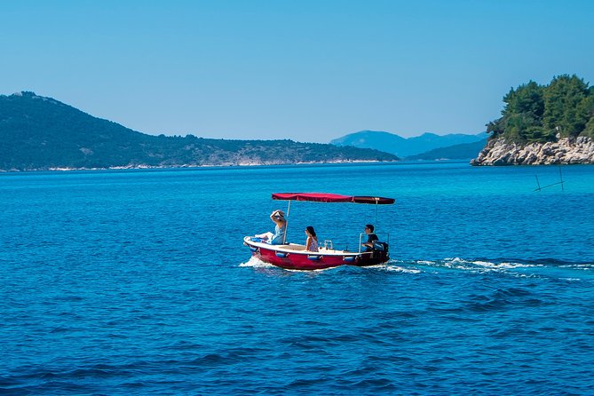 Rent a small boat without skipper - explore the islands and find hidden caves - Key highlights you will feel right away