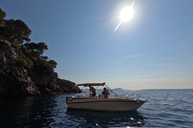 Rent a speedboat without skipper - discover beauties by yourself - Getting set up: what’s included, what you handle