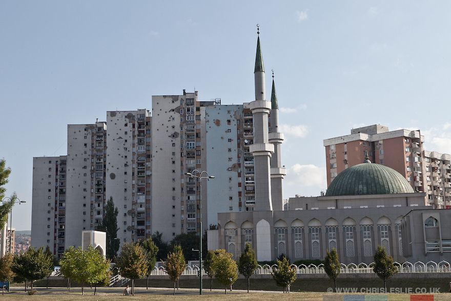 Sarajevo Private Full-Day Excursion from Dubrovnik - Arriving in Sarajevo: Ottoman mosques meet Austro-Habsburg buildings