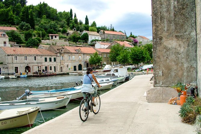 Sipan Island Cycling - Sipanska Luka to Sudurad: Villages, Views, and Real Island Roads