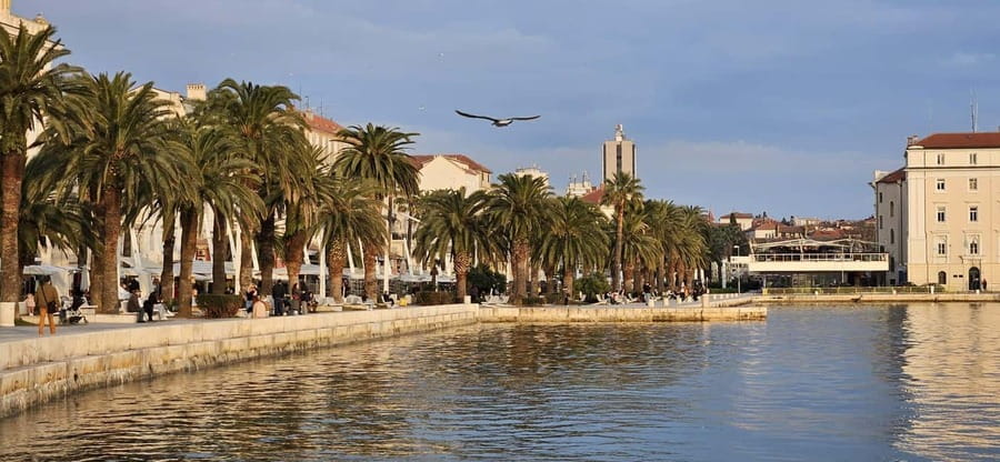 Split and Klis Fortress Day Tour From Dubrovnik! - Should you book this Dubrovnik to Split day tour?