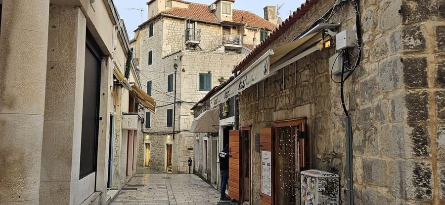 Split and Klis Fortress Day Tour From Dubrovnik! - Who this tour suits best