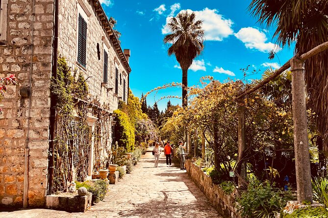 Ston and Pelješac Private Guided Tour From Dubrovnik - Price and What You Really Get for $502.86 Per Group