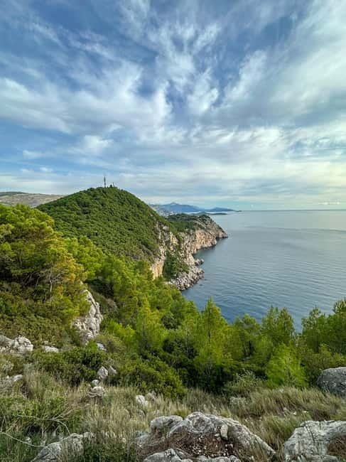 Sunrise & Sunset Hike with Picnic – Mala Petka, Dubrovnik - Sunrise or sunset on the hill: choosing the right light for your photos