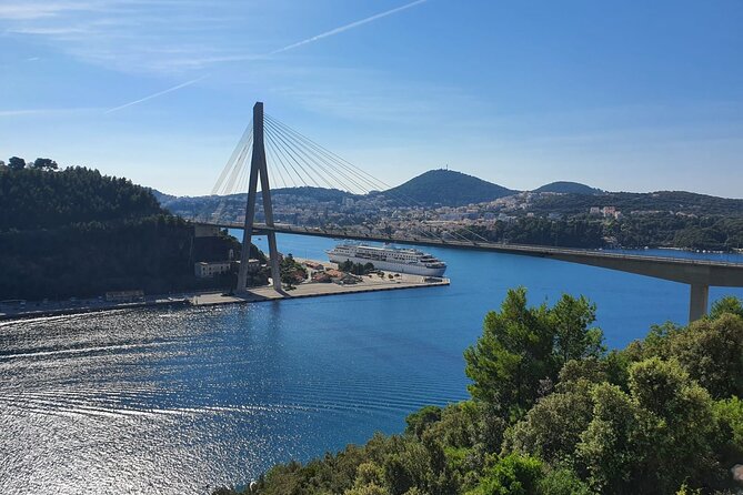 Sunset and Wine / Dubrovnik Sunset Tour and Premium Wine Tasting - Ombla spring stop: a quiet border-area nature break