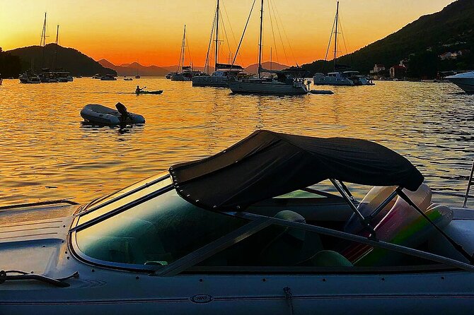 Sunset Cruise - The private experience feel: why it matters more at night