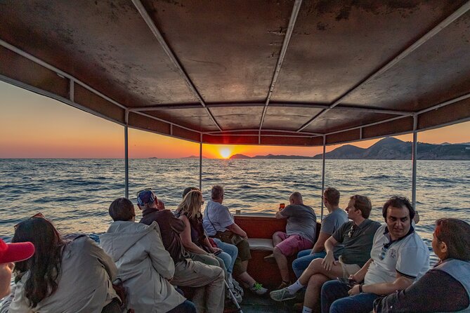 Sunset Panorama Cruise in Dubrovnik - Timing Your Dusk: Clothing, Light, and What to Expect