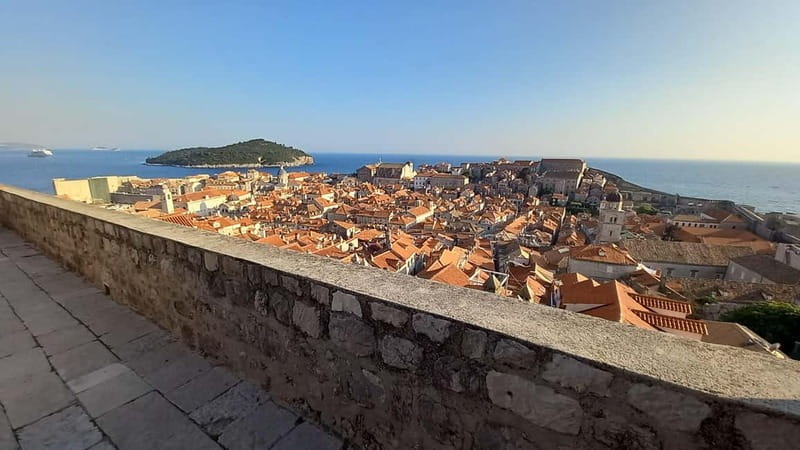 Sunset Wall Walk: 75-Minute Guided Tour & Free Exploration - Price and ticket math: where your $33 goes