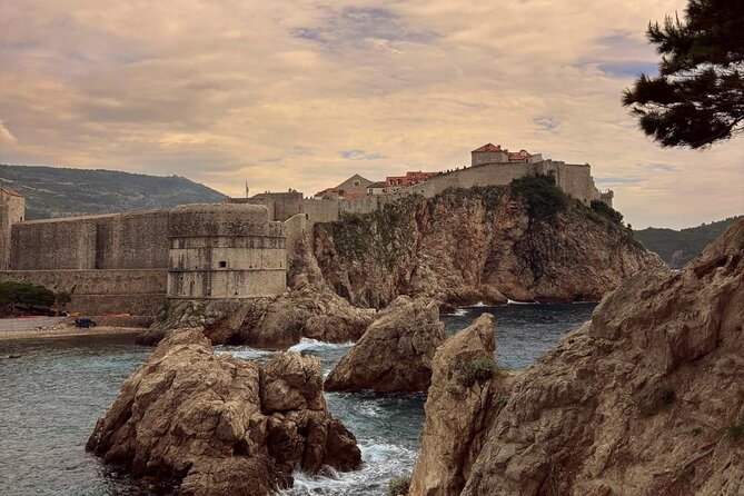 Walking Tour of Dubrovnik Old Town- Morning or Afternoon - Stop 1, Little Onofrio Fountain: where the tour plants its first story