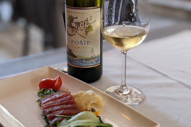 Wine, food and olive oil by PhD student - From Onofrio’s fountain, you pass Dubrovnik’s biggest landmarks on foot
